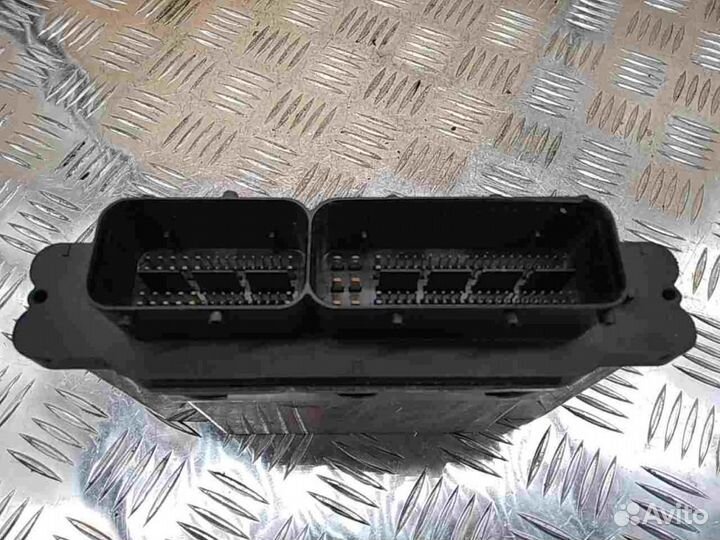 Блок управления двигателем Volkswagen Golf