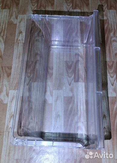 Нижняя полка с роликами и тэн оттайки