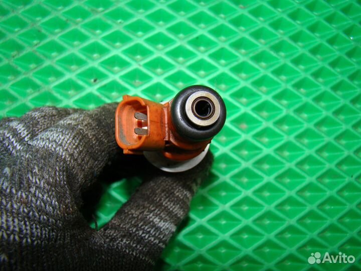 Топливная форсунка mitsubishi pajero 6G72