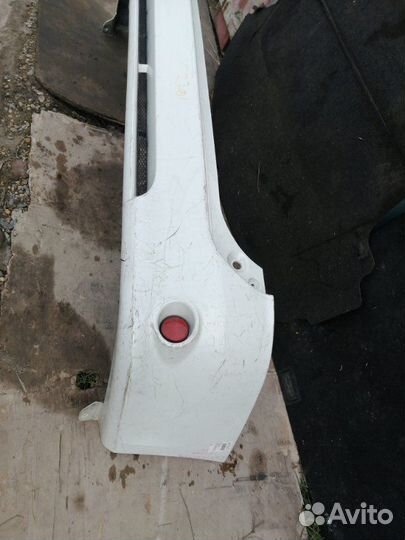 Бампер задний Nissan Serena C25