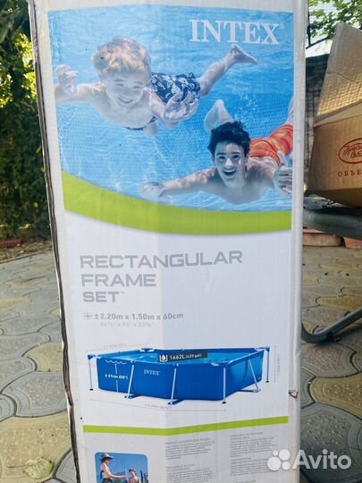 Каркасный бассейн intex