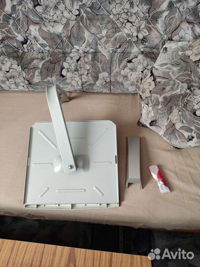 Кронштейн для телевизора поворотный