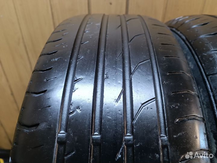 Continental ContiPremiumContact 2 215/60 R17