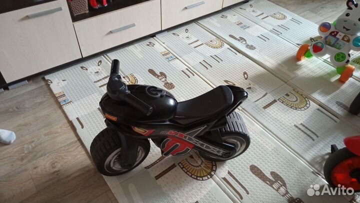 Каталка-мотоцикл 