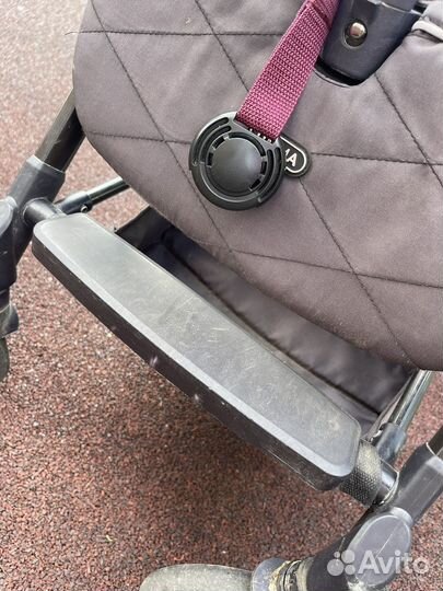 Легкая прогулочная коляска Happy Baby Umma