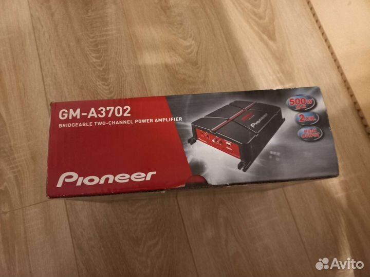 Усилитель звука в автомобили