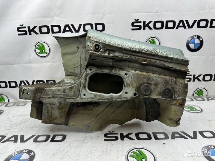 Закат (сапог) задний правый Skoda Octavia A5 (1Z)