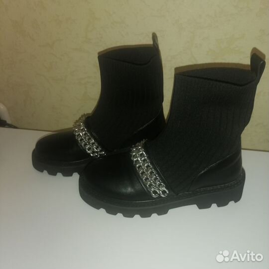 Ботинки демисезонные