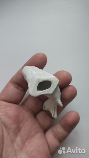 Фарфоровая статуэтка