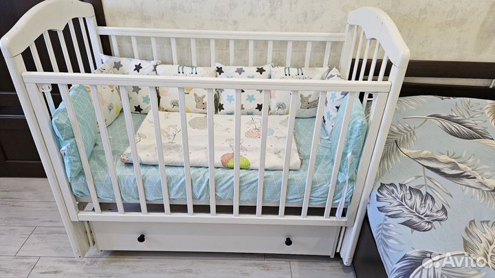 Кроватка для новорожденных