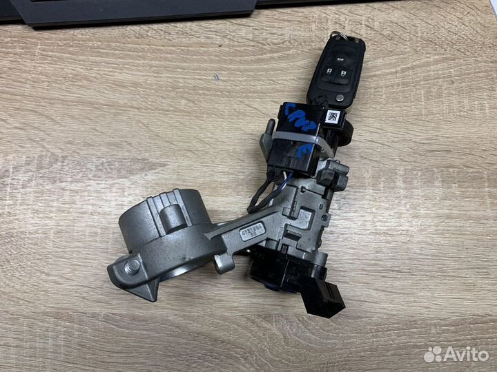 Замок зажигания Chevrolet Cruze 2009-2016