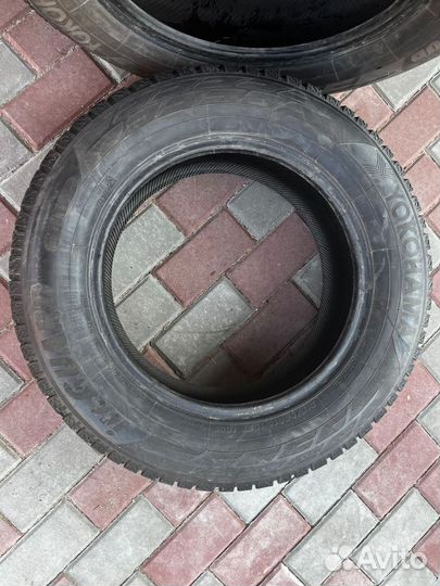 Yokohama Ice Guard Stud IG55 215/65 R16 102T