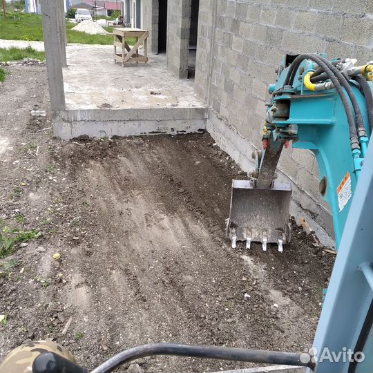 Услуги миниэкскаватора