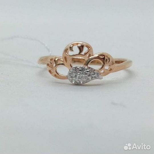 Кольцо с синтетическим камнем Золото