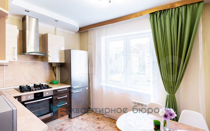2-к. квартира, 60 м², 4/10 эт.