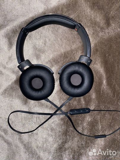 Наушники Sony MDR-XB550AP