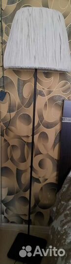 Продаю Торшер