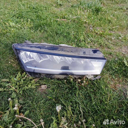 Фара правая для skoda octavia LED 5e4941016