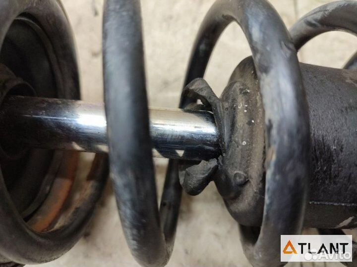 Стойка передняя левая honda life