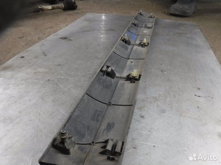 Молдинг на дверь передний левый Лада Largus K4M