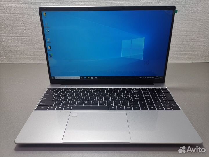 Новый ноутбук для работы и дома Core i7 обмен