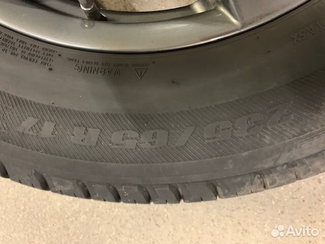 Michelin 235/65 R17 на литых дисках для Туарега