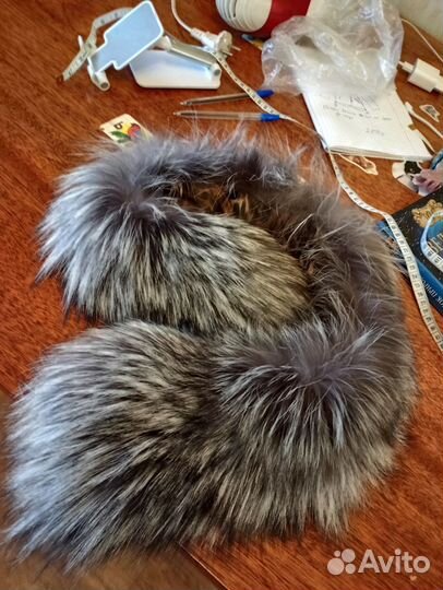 Опушка из чернобурки на капюшон воротник 74 см