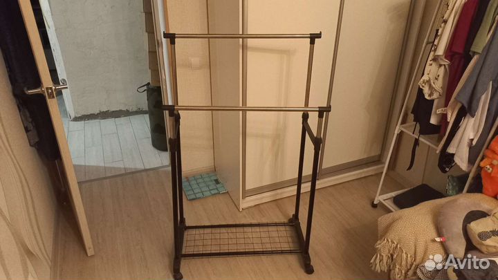 Вешалка напольная