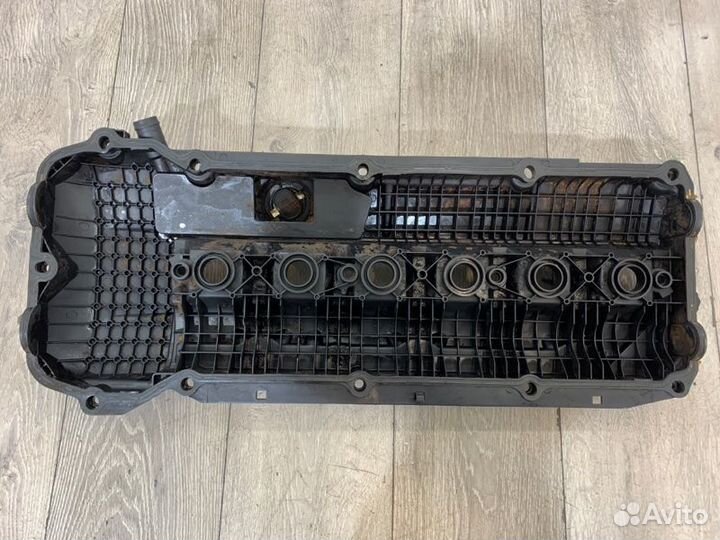 Клапанная крышка Bmw X5 E53 M54B30 03.10.2001