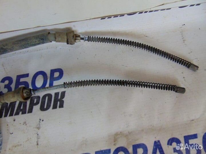 Тросик ручного тормоза LADA Largus 2011