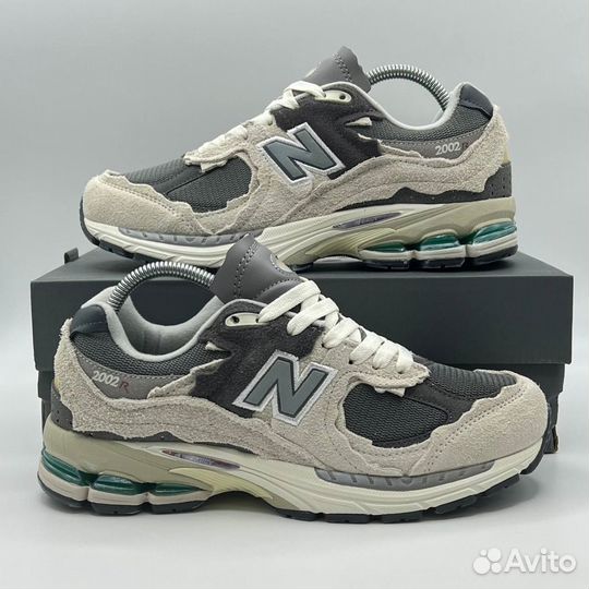 New Balance 2002R в белом цвете