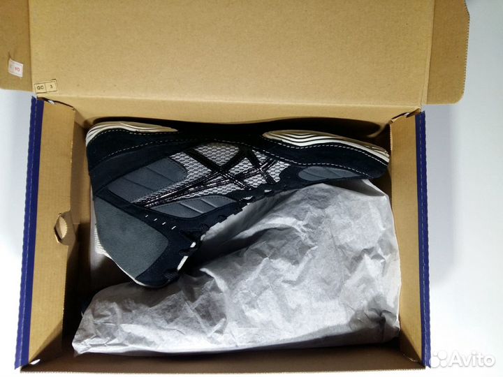 Боксерки asics