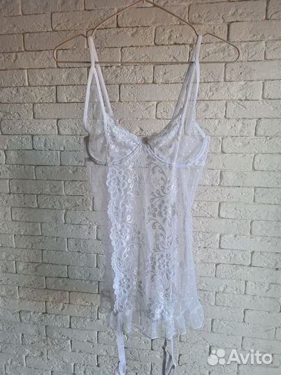 Пеньюар, трусики, чулки, подарочная упаковка