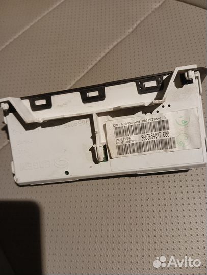 Дисплей информационный Пежо 206