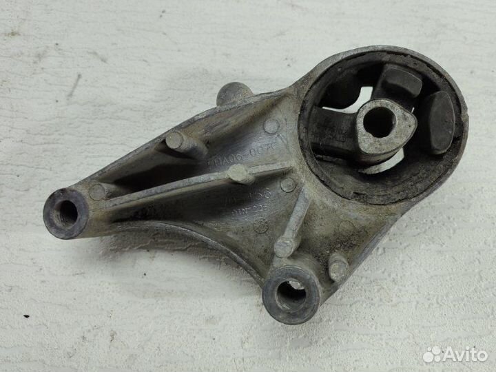 Подушка двигателя Opel Astra H Z14XEP 2014