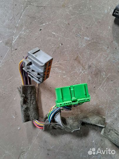 Проводка двери передний Volvo S80