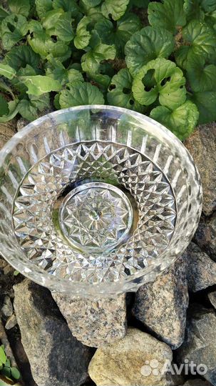 Хрустальная ваза фруктовница на ножке