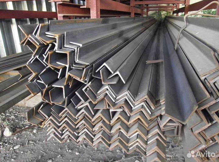 Уголок металлический