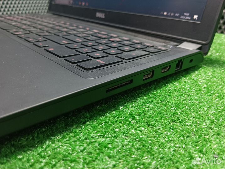 Ноутбук dell inspiron 5576