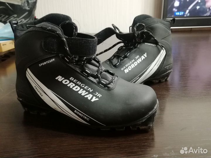 Лыжные ботинки 37 размер