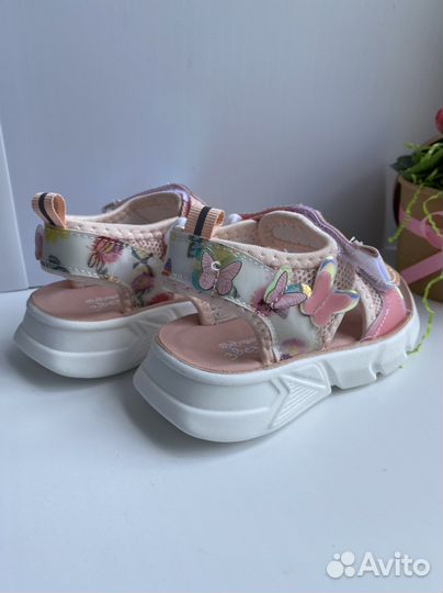Сандали для девочек
