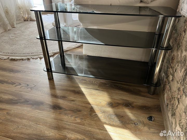 Стеклянная тумба