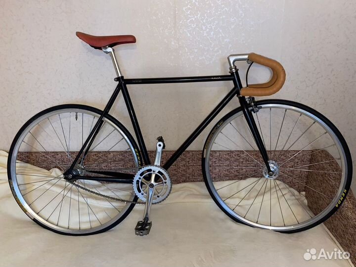 Трековый вел, настроенный на городской чил