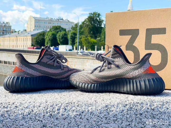 Кроссовки Adidas Yeezy Boost 350 V2