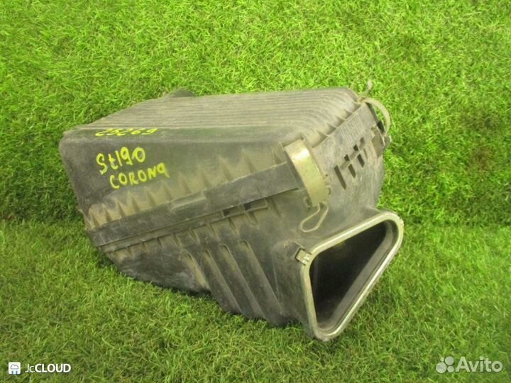 Корпус воздушного фильтра на toyota carina ST190 4