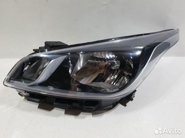 Фара передняя правая Kia Rio 5 2018