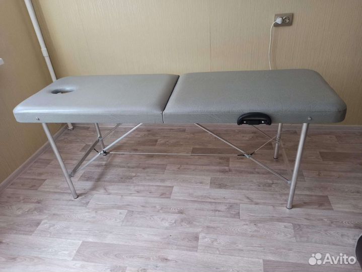 Массажный стол, косметологическая кушетка