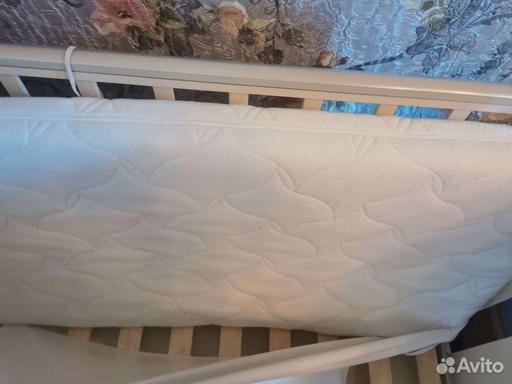 Комод+кроватка+матрас+борта+одеяло+подушка
