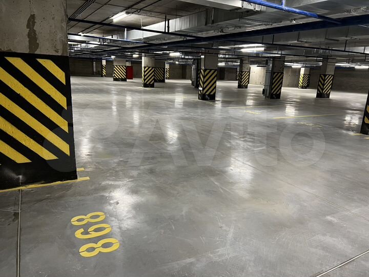 Машиноместо, 13 м²