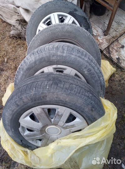 Bridgestone Holonic LW-01 SV-8 185/70 R14